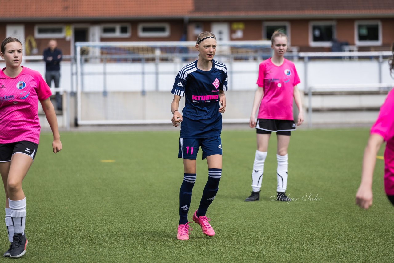 Bild 56 - wCJ Osterroenfelder TSV - VfL Pinneberg : Ergebnis: 0:15